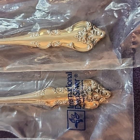 6 International DeepSilver Iced Tea Spoons - Orleans Pattern.  1964 - Picture 2 of 2